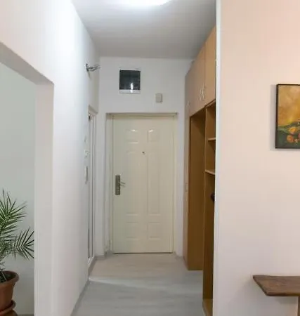Kolev Apartmens-two Bedroom Cozy Apartment
