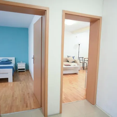 Kolev Apartmens-two Bedroom Cozy *